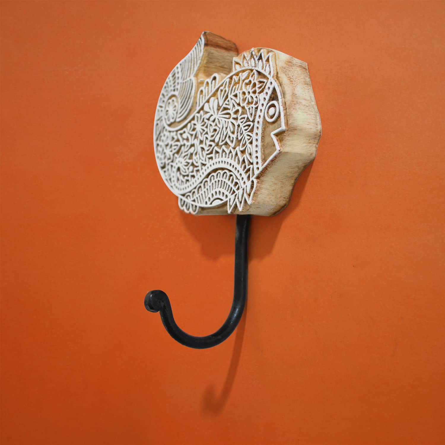 Decorative Wooden Fish Printed Key Holder\